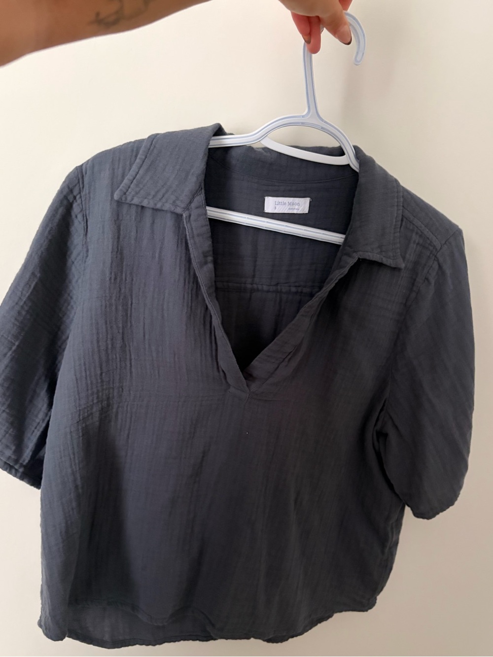Aritzia Little Moon Muted Navy V-Neck Collared Short Sleeve Tunic